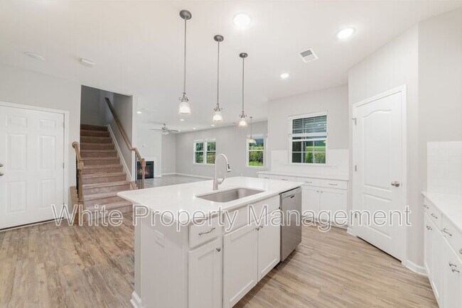 Building Photo - 757 Garrett Green Way