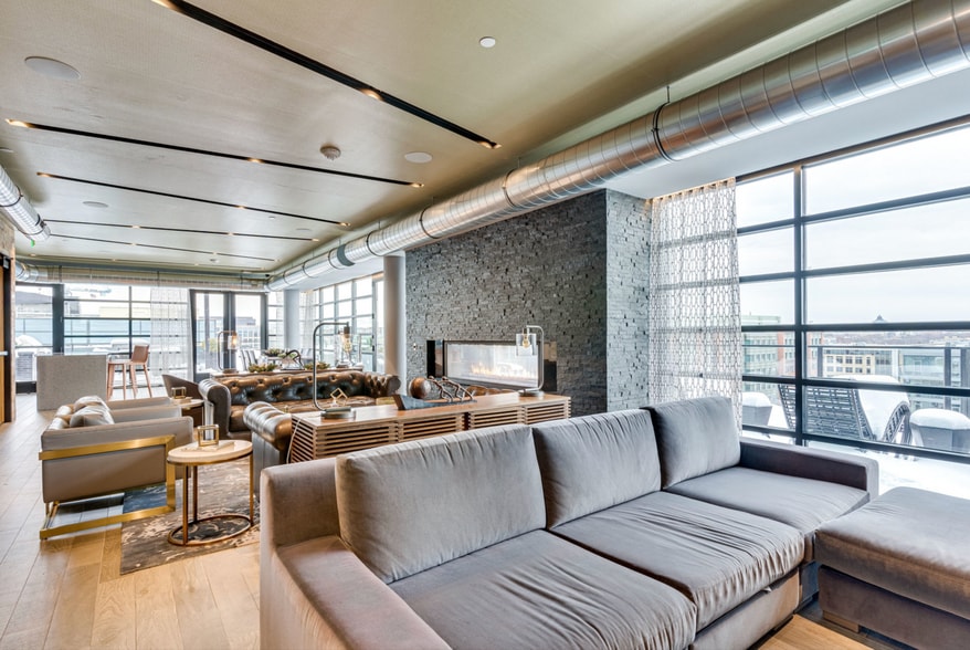 Building Photo - 1300 4th St SE