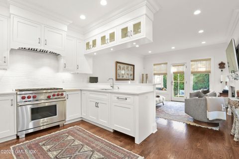 Building Photo - 39 Woodland Dr