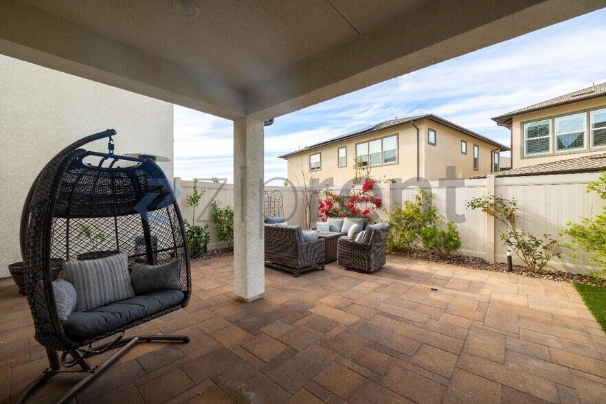 Building Photo - 12622 Stella Ln