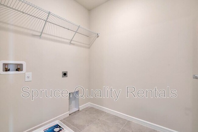 Building Photo - 7756 Syracuse Dr