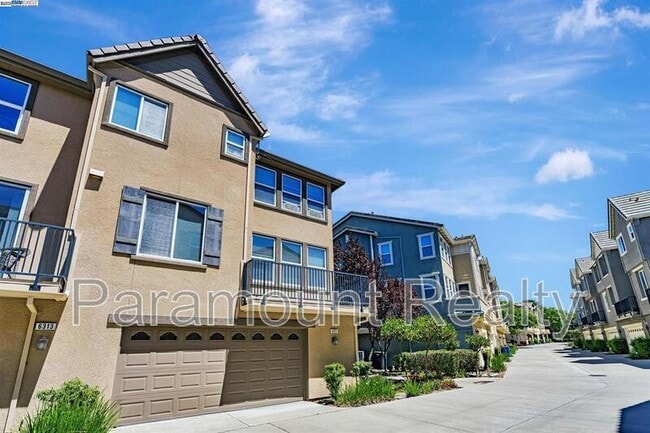 Building Photo - 6313 Byron Ln
