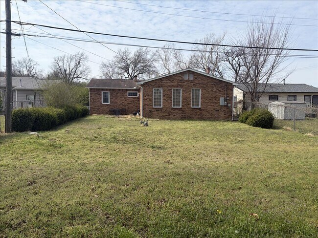 Building Photo - 4005 N Garrison Ave