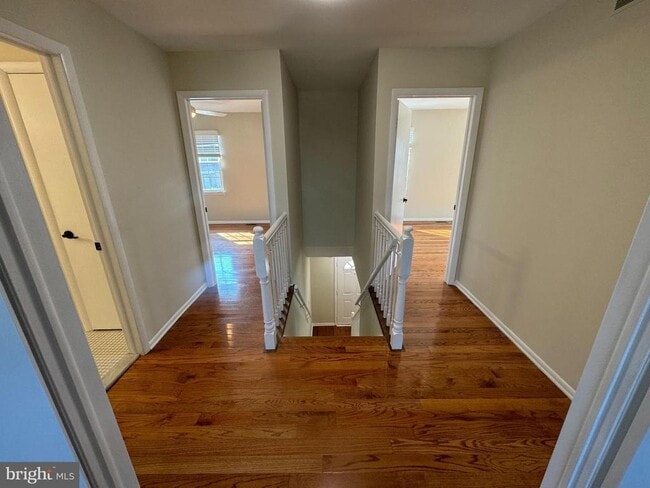 Building Photo - 45 Windsor Mews