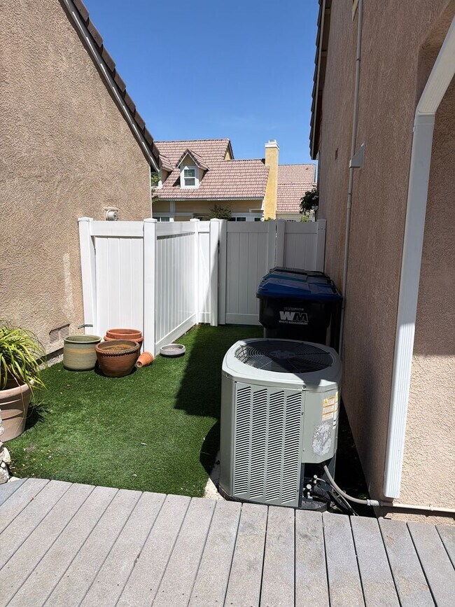 Building Photo - 3 BEDROOM ELEGANCE IN MISSION VIEJO'S PRESTIGIOUS CALIFORNIA COLONY