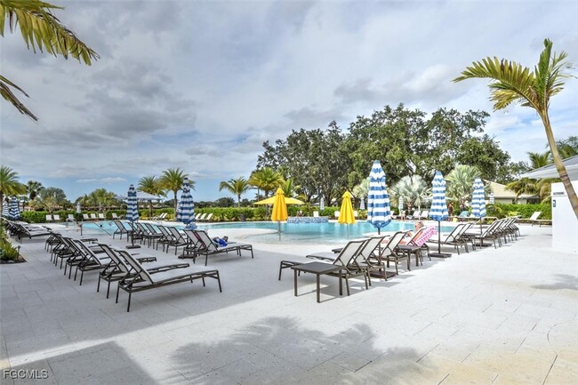 Building Photo - 11960 Champions Green Way