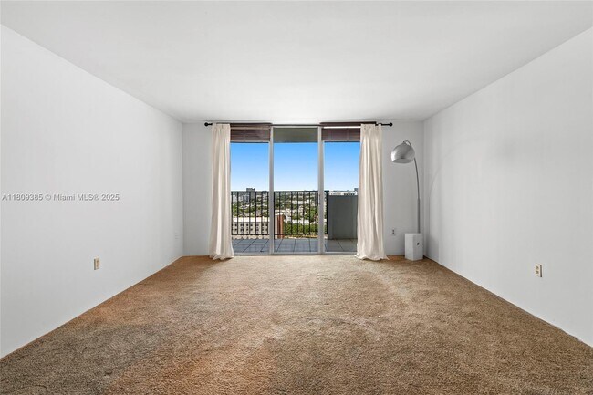 Building Photo - 2780 NE 183rd St