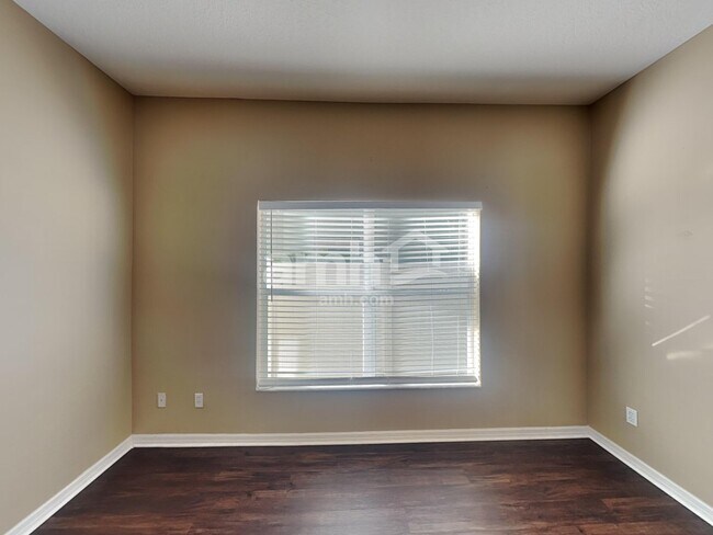 Building Photo - 5523 Remsen Cay Ln