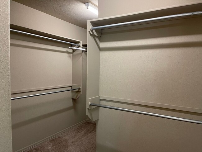 Building Photo - Willow Creek Estates - BIXBY SCHOOLS - 4 B...