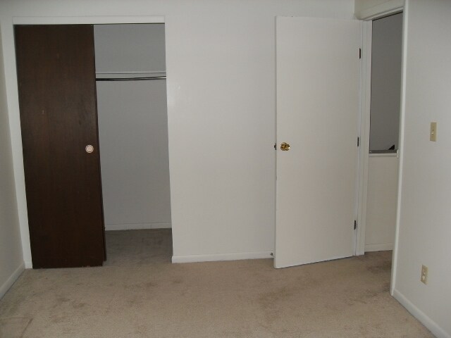 Building Photo - 5058 Hibbs Dr