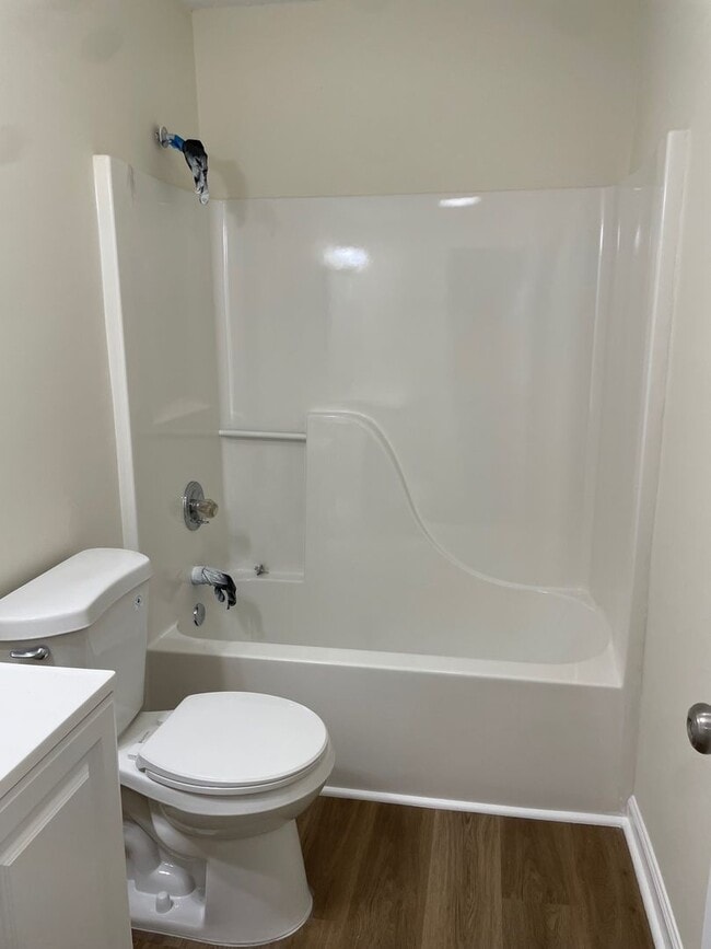 Building Photo - NEWLY RENOVATED 2 BED, 2 BATH HOME LOCATED IN ASHEBORO!