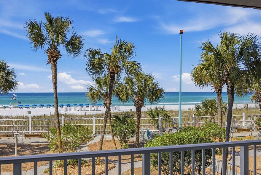 Building Photo - 8743 Thomas Dr