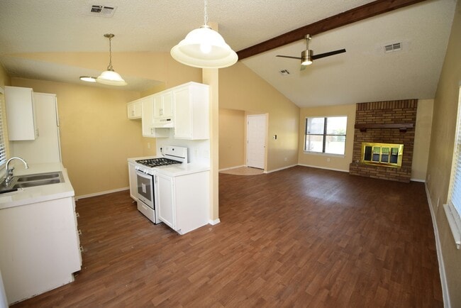 Building Photo - 17603 Santa Fe St