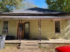 Building Photo - 57 Arnold St