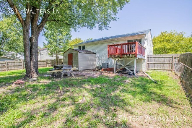 Building Photo - 3811 Walters Ln