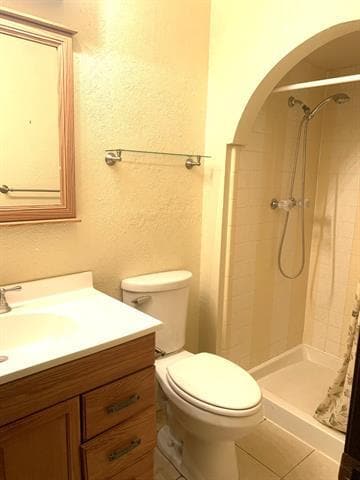 Building Photo - 941 Lombardy Dr