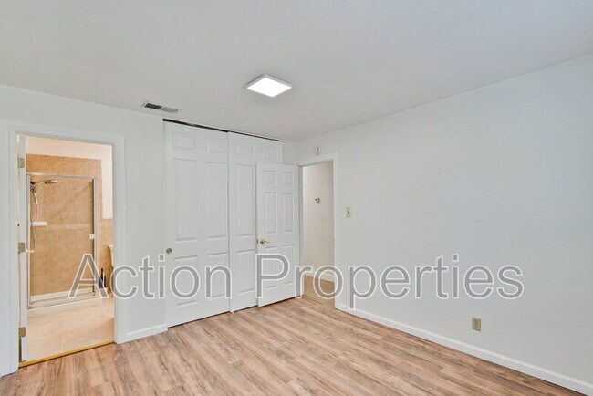 Building Photo - 2280 Brentwood Ct