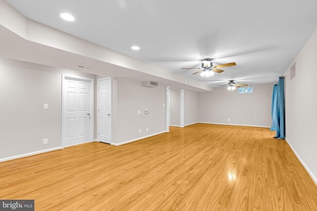 Building Photo - 10495 Wharfdale Pl
