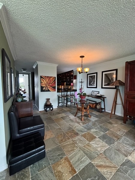 Building Photo - 2405 Kalanianaole St
