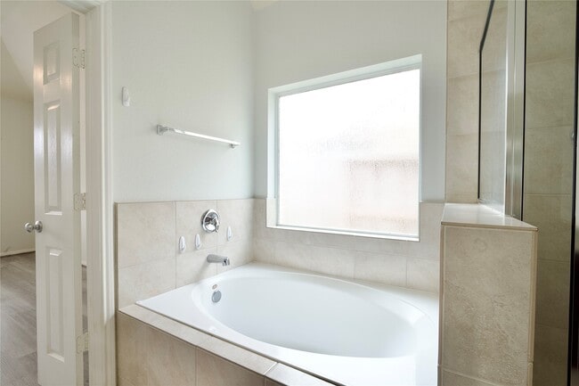 Building Photo - 3931 Medici Ct