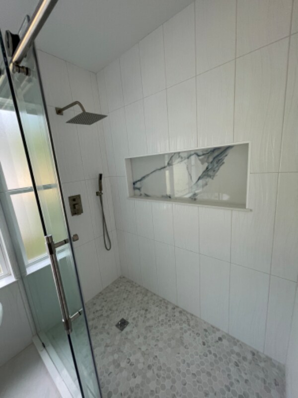 Building Photo - 423 W Main St