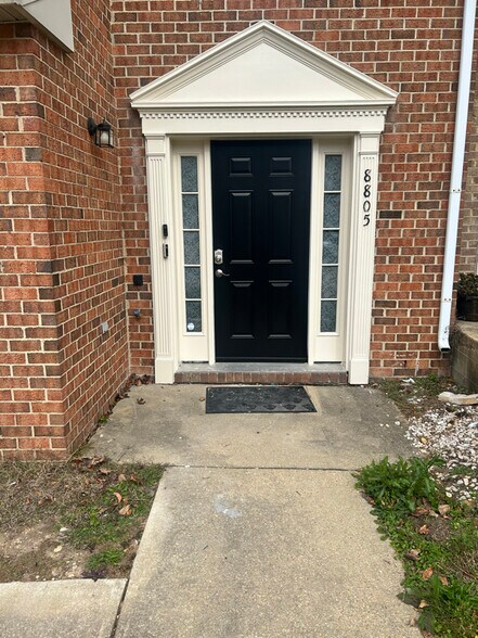 Building Photo - 8805 Hardesty Dr