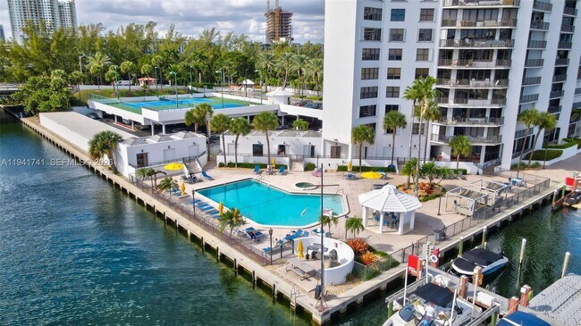 Building Photo - 300 Three Islands Boulevard