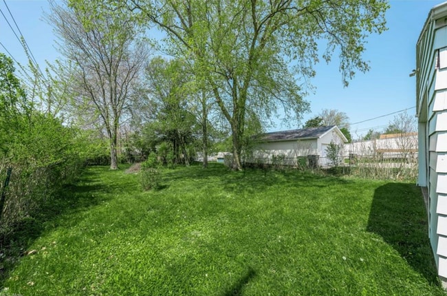 Building Photo - 1282 Summit Dr
