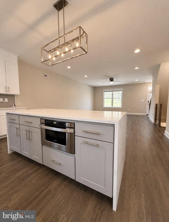 Building Photo - 903B Spring Mill Ave