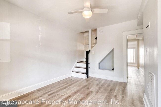 Building Photo - 2 br, 2.5 bath House - 860 W. 33rd Street