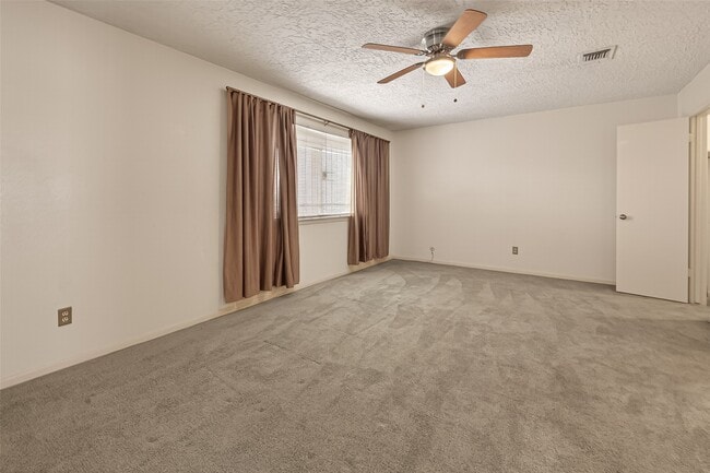 Building Photo - 13424 Castilian Dr