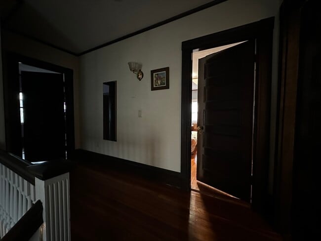 Building Photo - 58 Grace St