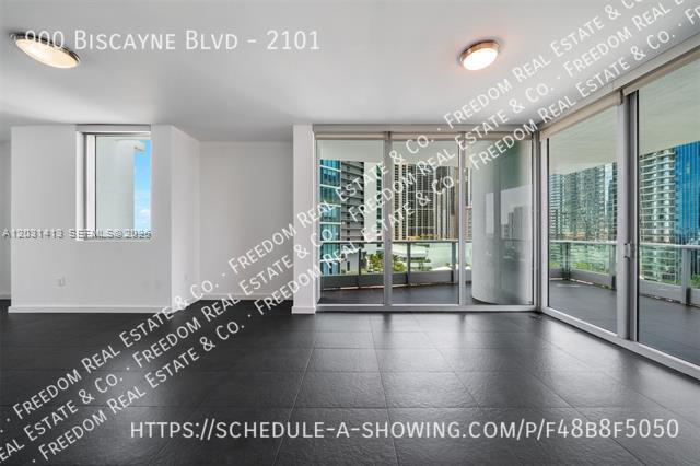 Building Photo - 900 Biscayne Blvd