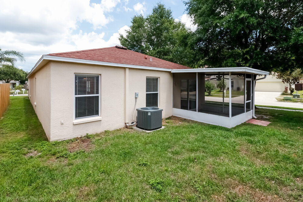 Building Photo - 402 Maple Pointe Dr