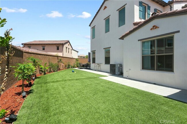 Building Photo - 108 Fisher
