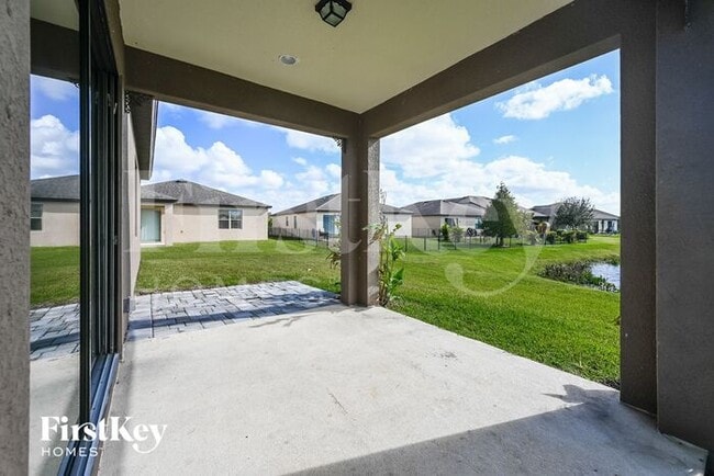 Building Photo - 10431 55th Ct E