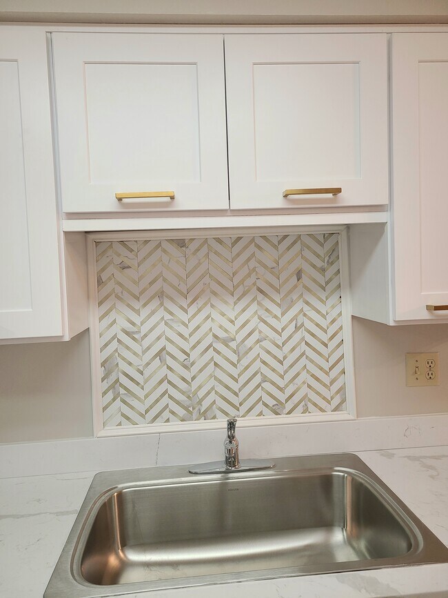 Building Photo - 11010 NE 68th St