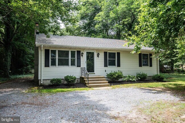 Building Photo - 25893 Royal Oak Rd
