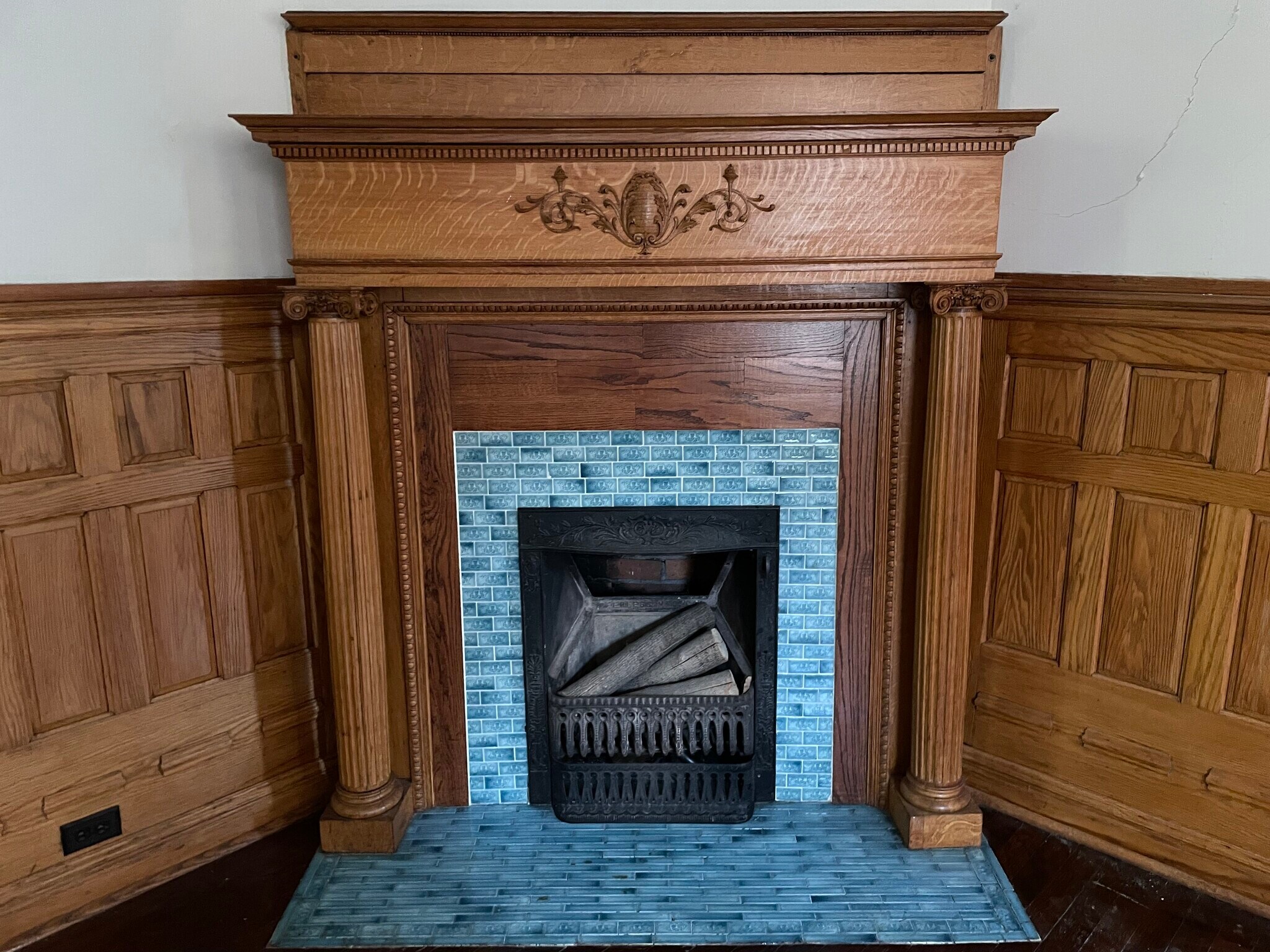 Building Photo - 1006 State St