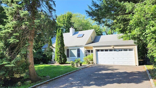 Primary Photo - 3 Ridge Dr E