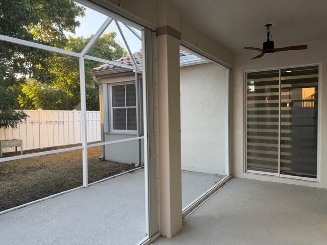 Building Photo - 755 Falling Water Rd