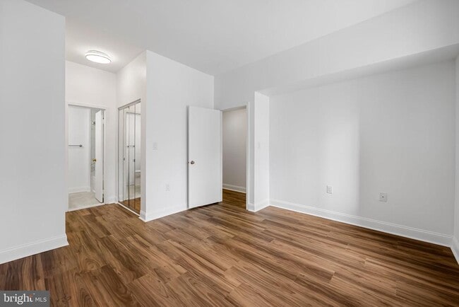 Building Photo - 13 Andrew Pl