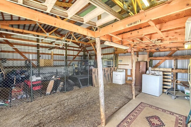 Building Photo - 14783 S Wandcrest Dr