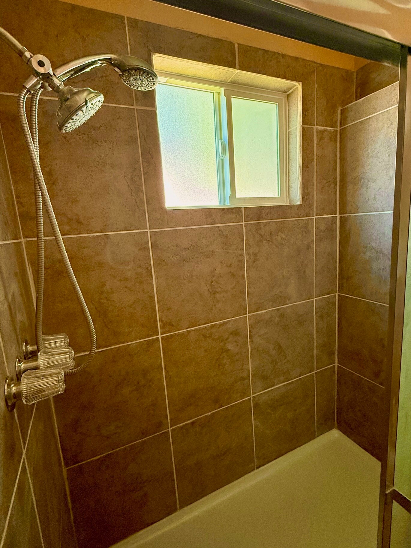 Shower in Full Bathroom - 523 N Willow Ave