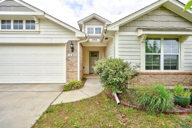 Building Photo - 12490 Native Hill Dr