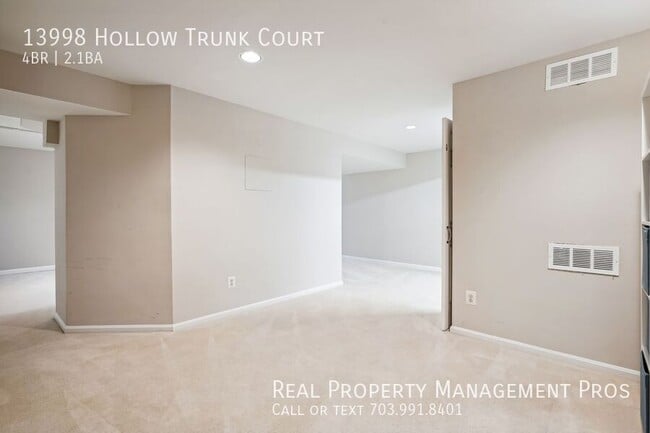 Building Photo - 13998 Hollow Trunk Ct