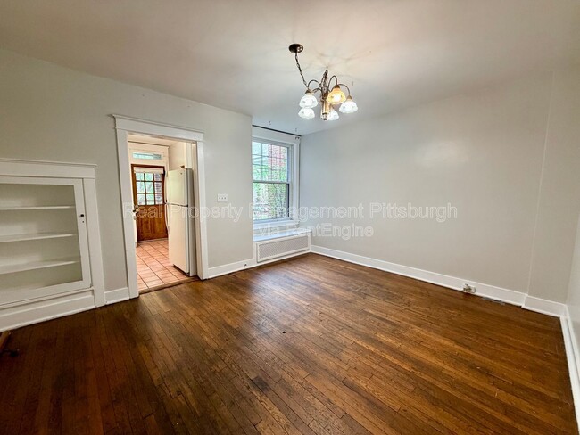 Building Photo - 5550 Wilkins Ave