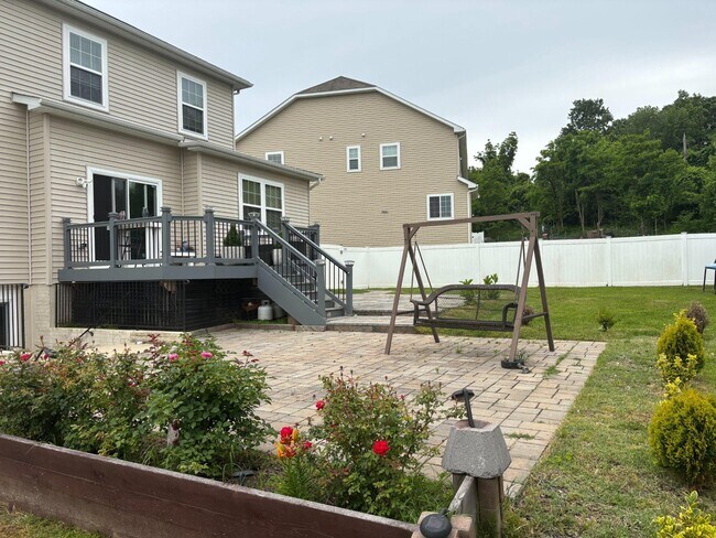 Building Photo - 9820 Leighland Ct