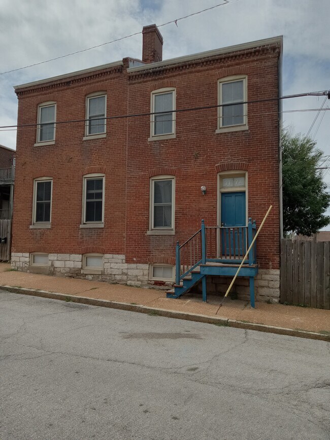 1117 Missouri Ave 1117 Missouri Ave Saint Louis MO 63104 Apartment