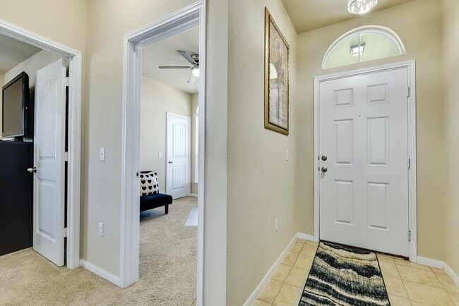 Building Photo - 100 Sulphur River Lp